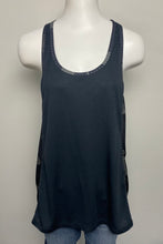 Load image into Gallery viewer, Under Armour Tank- (XL)
