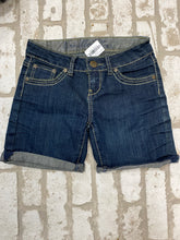 Load image into Gallery viewer, Vanilla Star Denim Shorts (1)

