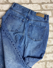 Load image into Gallery viewer, Pacsun High Rise Bootcut- (Size 28")
