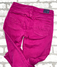 Load image into Gallery viewer, American Eagle Jegging- (Size 10 SHORT)
