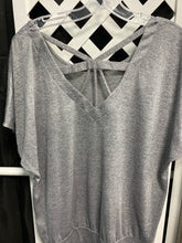 Load image into Gallery viewer, APT.9 Gray Short Sleeve(XL)
