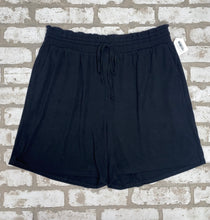 Load image into Gallery viewer, Zenana Shorts NEW!- (XL)
