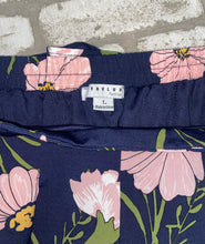 Load image into Gallery viewer, Favlux Floral Shorts- (L)
