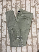 Load image into Gallery viewer, AE Green Jeans (8)
