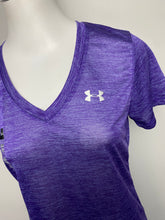 Load image into Gallery viewer, Under Armour V-Neck NEW!- (M)
