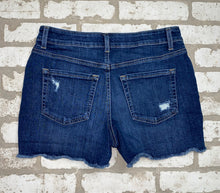 Load image into Gallery viewer, Maurices Midi Shorts- (Size 8)
