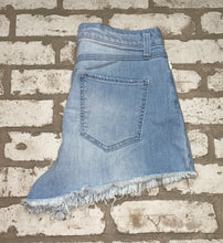 Load image into Gallery viewer, Rewash High Rise Shorts- (Size 9)
