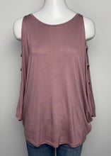 Load image into Gallery viewer, Maurices Open Shoulder NEW!- (M)
