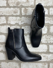 Load image into Gallery viewer, Indigo Road Boots NEW!- (Size 7.5)
