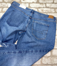 Load image into Gallery viewer, American Eagle 90's NEW!- (Size 20)
