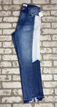 Load image into Gallery viewer, Vervet High Rise Straight Jeans- (Size 27")
