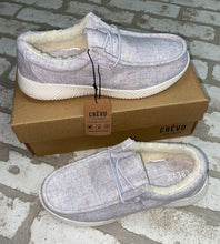 Load image into Gallery viewer, Crevo Slip On NEW!- (Size 6)
