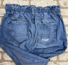 Load image into Gallery viewer, American Eagle Mom Jeans- (Size 12 LONG)
