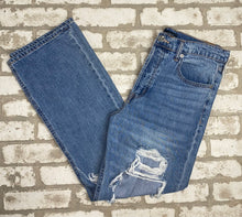 Load image into Gallery viewer, AERO 90's Baggy- (Size 10)
