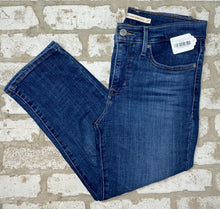 Load image into Gallery viewer, Levis 311 Shaping Skinny Capri- (Size 27")
