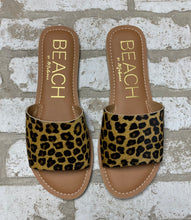 Load image into Gallery viewer, BEACH By Matisse Sandals NEW!- (Size 9)
