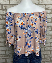 Load image into Gallery viewer, Active USA Floral- (M)
