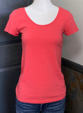 Load image into Gallery viewer, Bozzolo Strappy Tee- (L)
