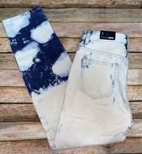 Load image into Gallery viewer, Fashion Nova BF Jeans NEW!- (Size 0)
