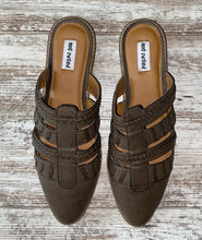 Load image into Gallery viewer, Not Rated Monty Mules NEW!- (Size 8)
