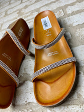 Load image into Gallery viewer, Italian Shoemakers Sandals NEW!- (Size 10)
