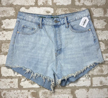 Load image into Gallery viewer, Wild Fable Shorts- (Size 10)

