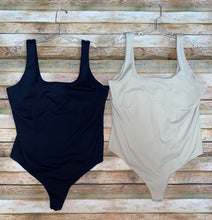 Load image into Gallery viewer, Abercrombie &amp; Fitch Bodysuit- (XL)
