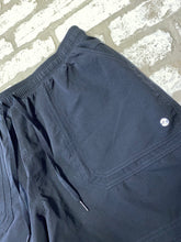 Load image into Gallery viewer, Willit Shorts- (XL)
