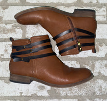 Load image into Gallery viewer, Franco Sarto Booties- (Size 7.5)
