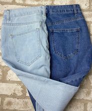 Load image into Gallery viewer, Shein Mom Jeans- (Size L/9)
